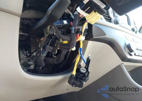 2018 Kia Sportage Lx z USA, uszkodzony, nr VIN KNDPMCAC1J7406181